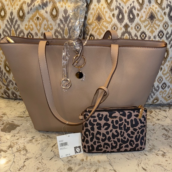 NWT Anne Klein Tan Brighton Tote Bag With Leopard Pouch - Picture 1 of 8